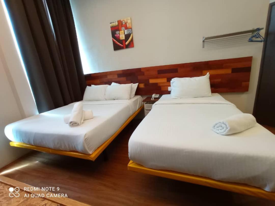 เดอะ ริเวอร์แบงก์ โฮเต็ล แอนด์ สปา Hotel กวนตัน ภายนอก รูปภาพ