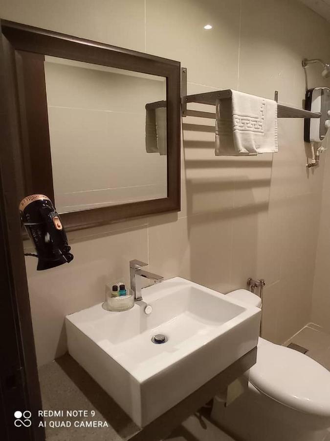 เดอะ ริเวอร์แบงก์ โฮเต็ล แอนด์ สปา Hotel กวนตัน ภายนอก รูปภาพ