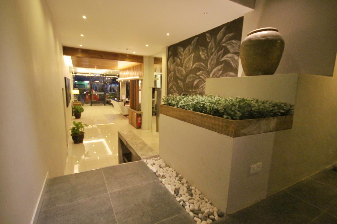 เดอะ ริเวอร์แบงก์ โฮเต็ล แอนด์ สปา Hotel กวนตัน ภายนอก รูปภาพ